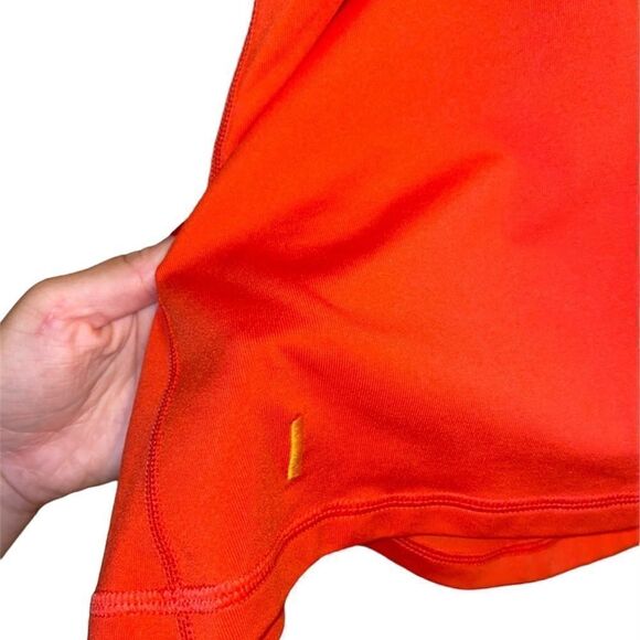 NWOT.Adorable Lucy workout. Size Small. - Picture 5 of 6